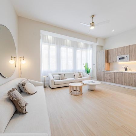Isg Apartments Faustino 45 Севиля Екстериор снимка