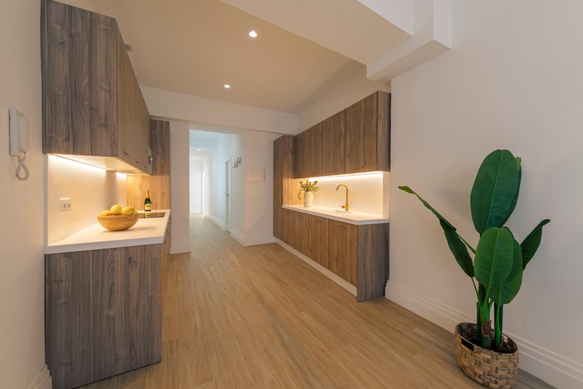 Isg Apartments Faustino 45 Севиля Екстериор снимка