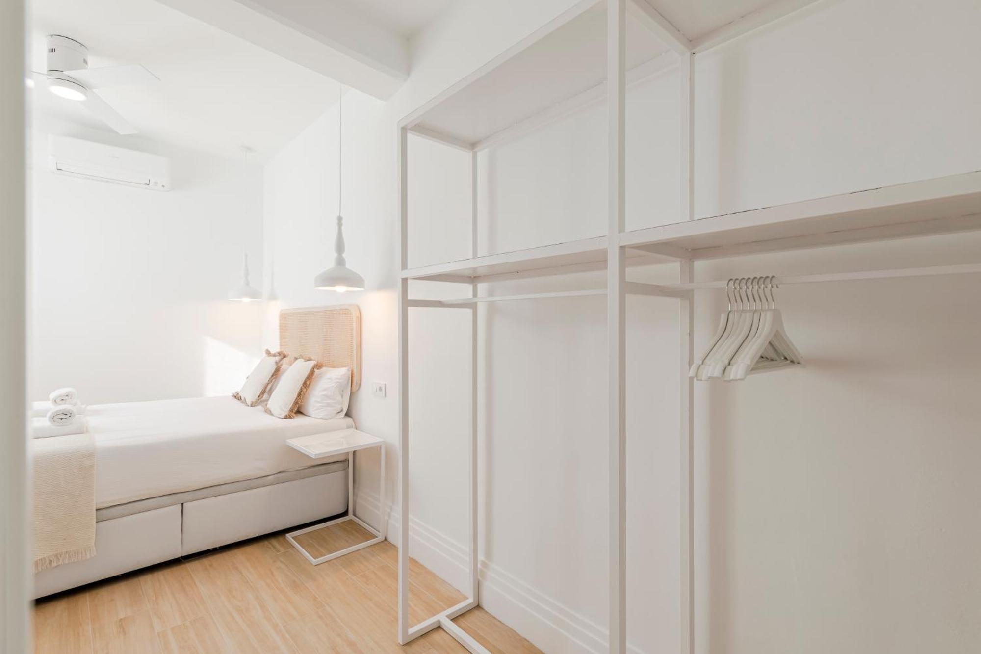 Isg Apartments Faustino 45 Севиля Екстериор снимка