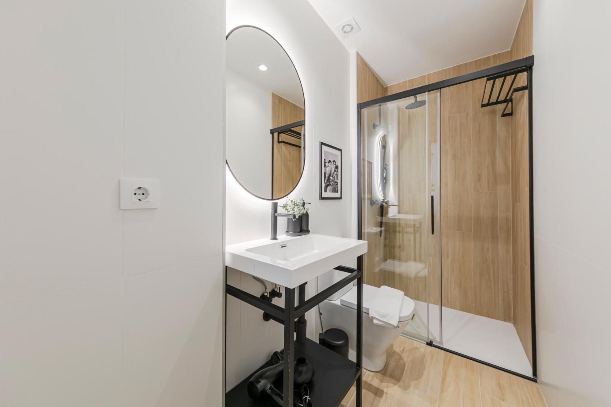 Isg Apartments Faustino 45 Севиля Екстериор снимка
