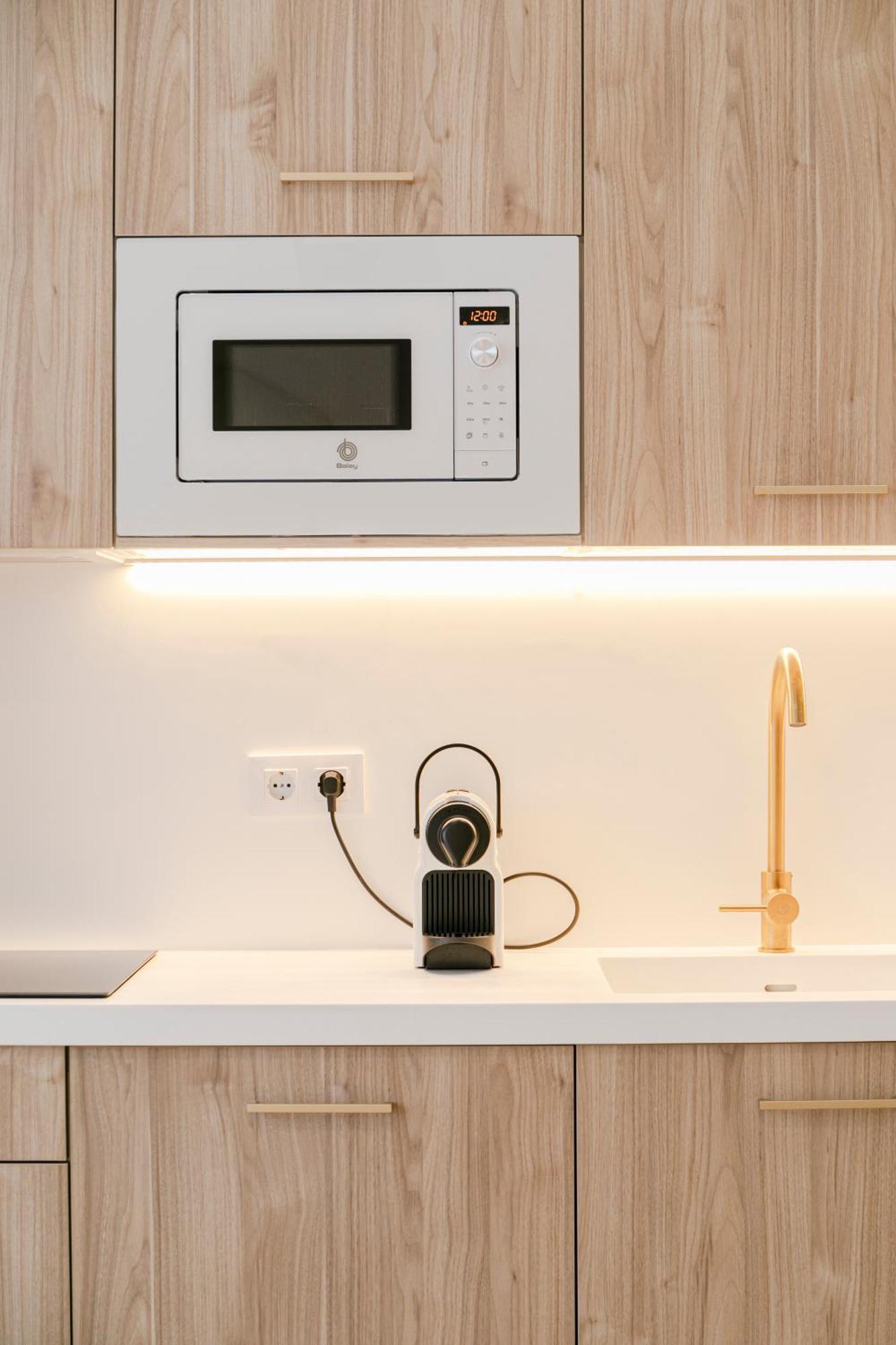 Isg Apartments Faustino 45 Севиля Екстериор снимка