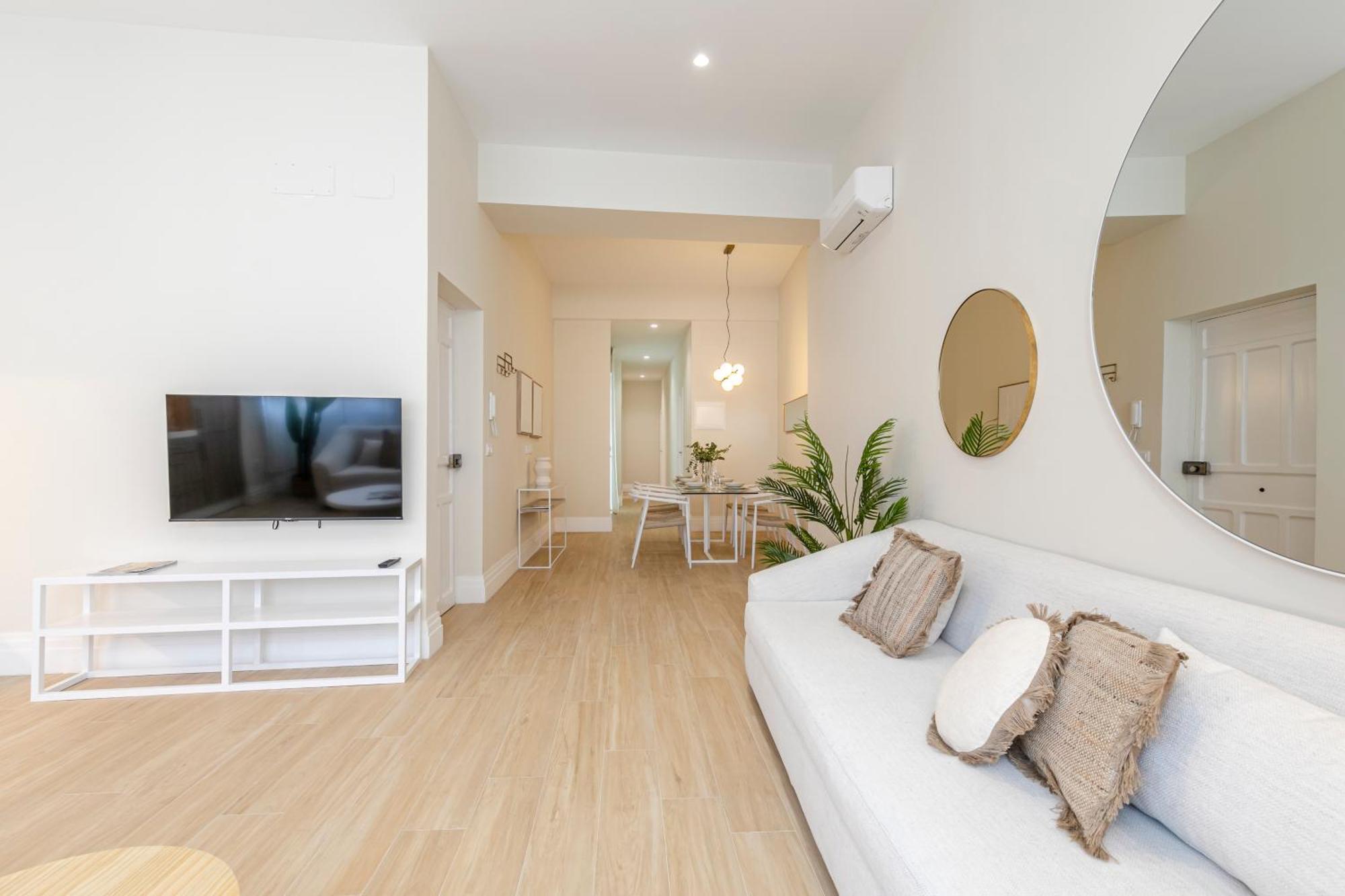 Isg Apartments Faustino 45 Севиля Екстериор снимка