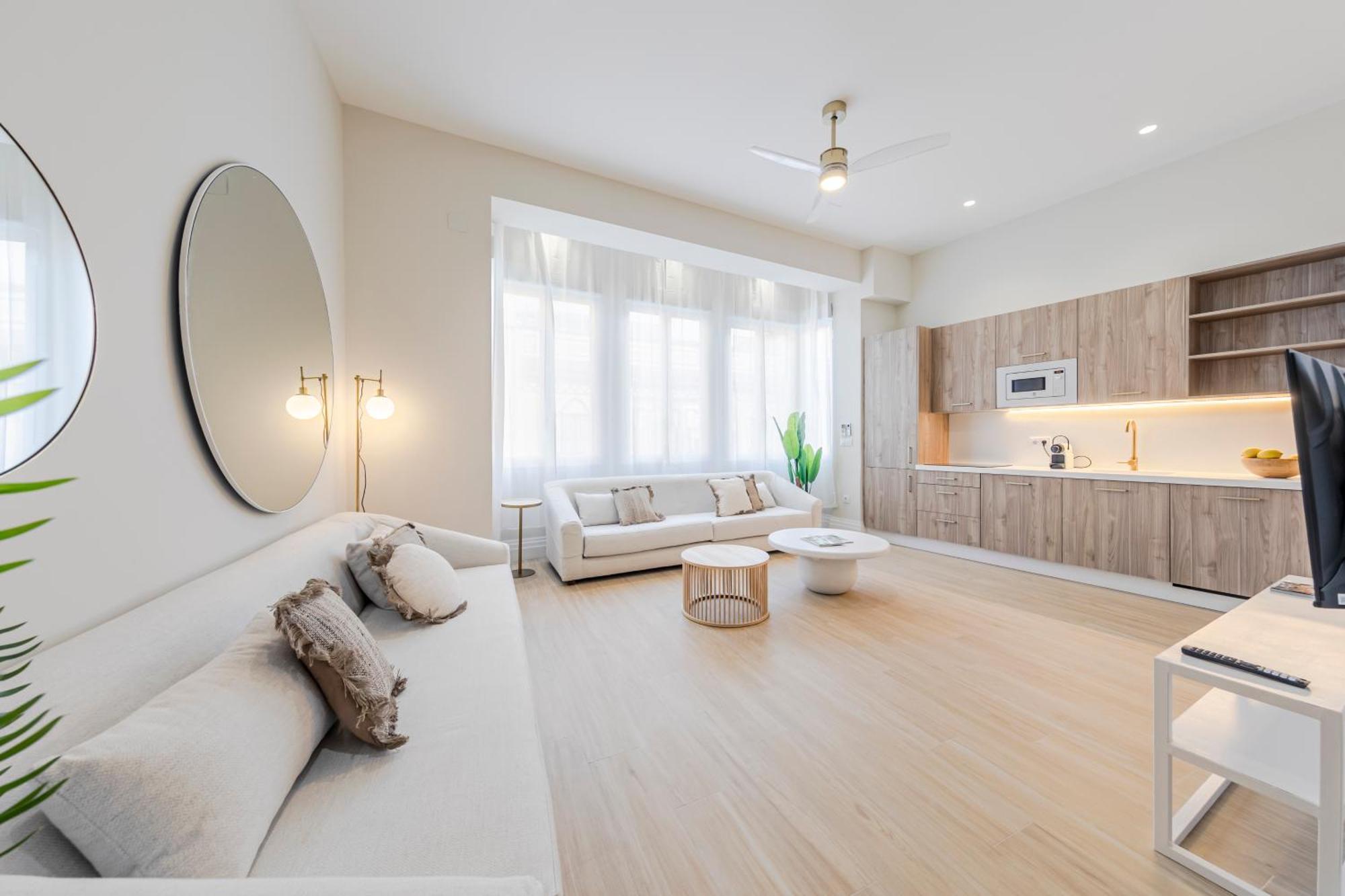 Isg Apartments Faustino 45 Севиля Екстериор снимка