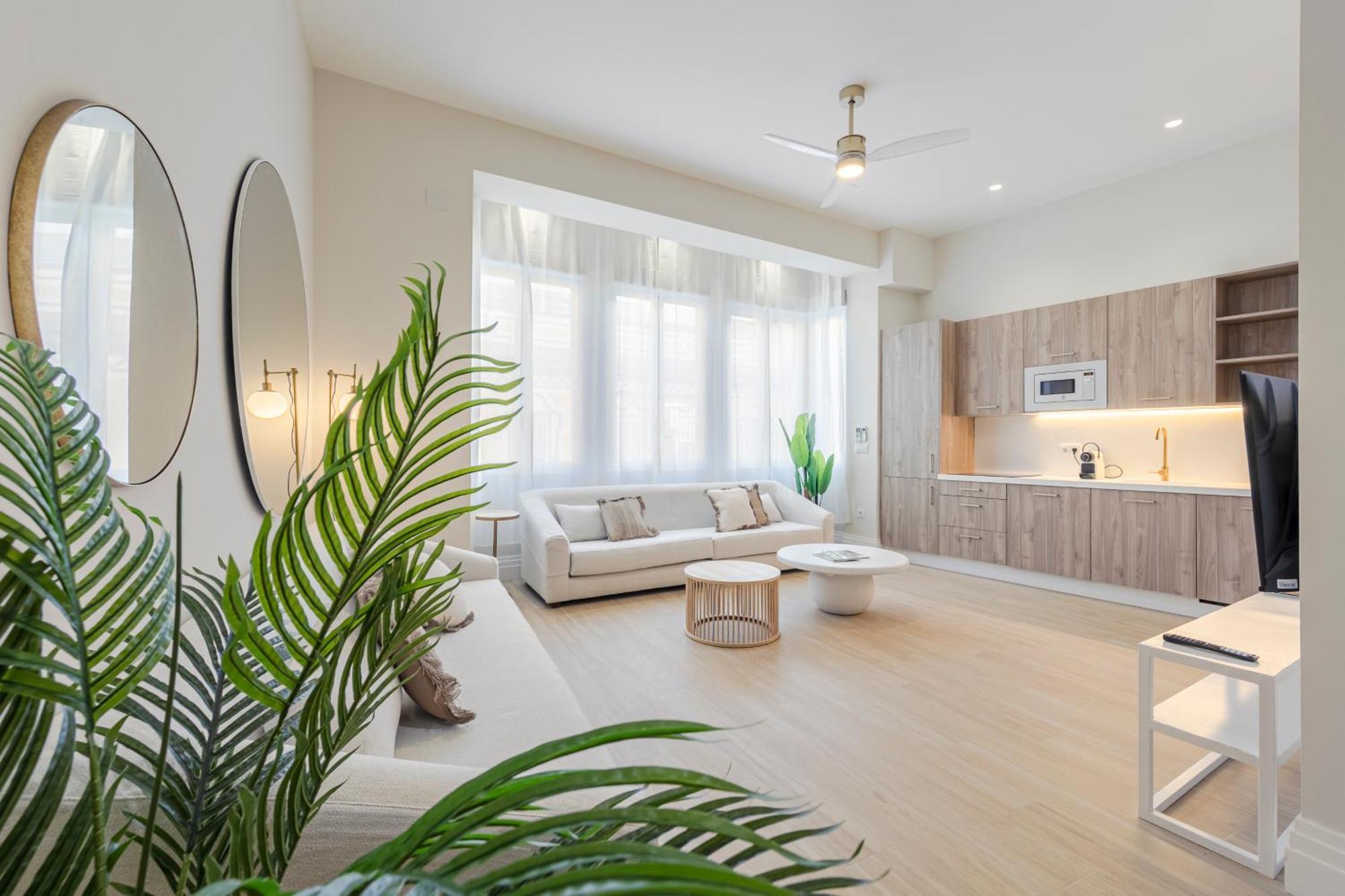 Isg Apartments Faustino 45 Севиля Екстериор снимка